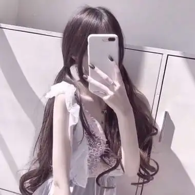 手拿手机拍照挡脸女生头像可爱女生手遮脸