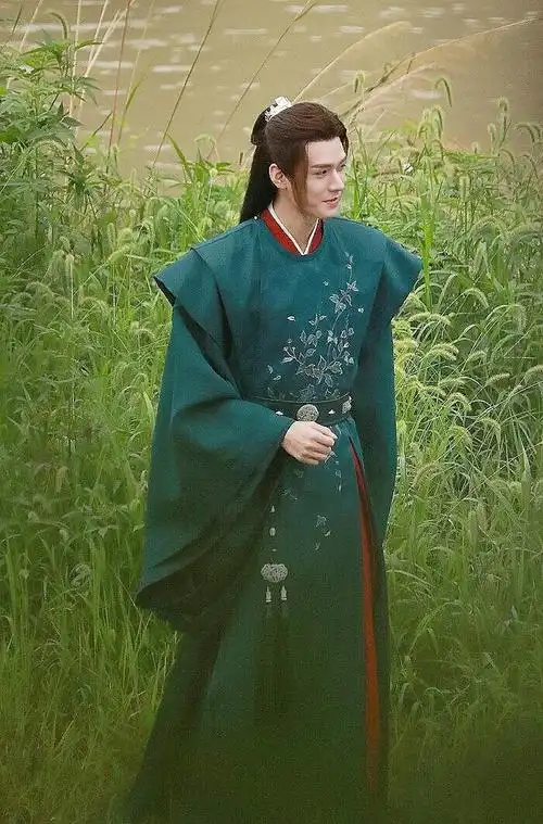 《山河令》温客行见自家阿絮穿的盛世美服,花花绿绿穿出了仙气!