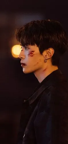 范丞丞有点邪魅反差感