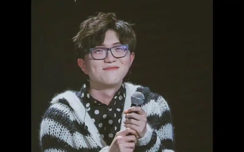 毛不易,不要再笑了 请停止散发魅力好吗