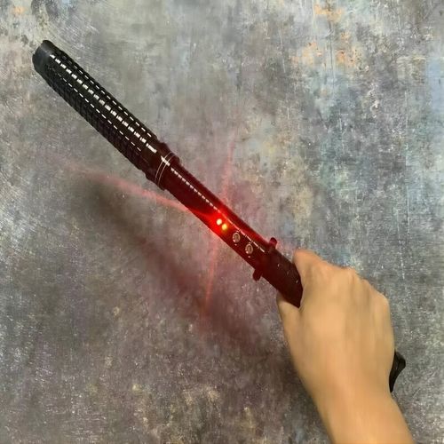 黑鹰威视学校社会多功能户外自保自卫强光远射手电筒大电自保夜路照明