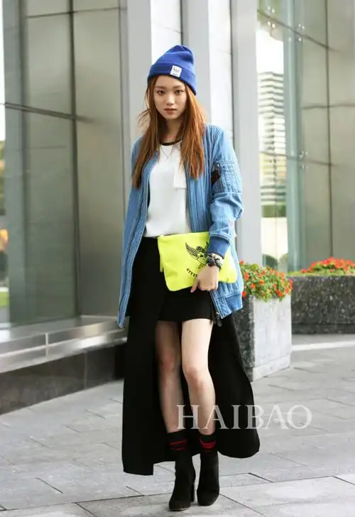 韩国美女明星李圣经时尚大长腿街拍图片