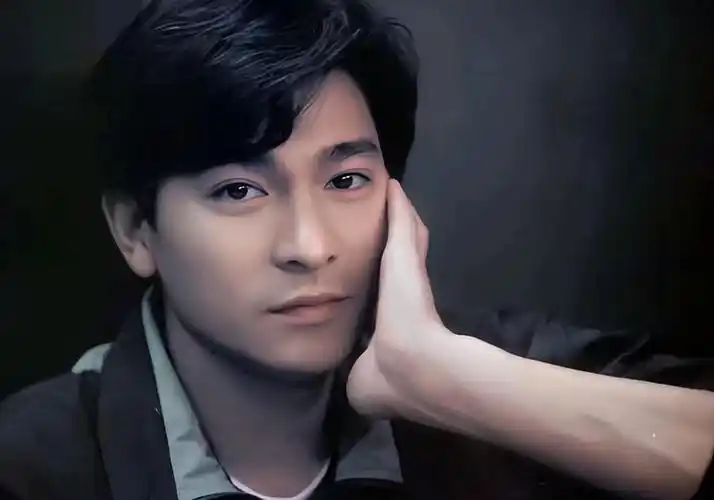 回顾:甘肃女子想嫁刘德华,其父卖肾后跳海自尽,后来她后悔了吗