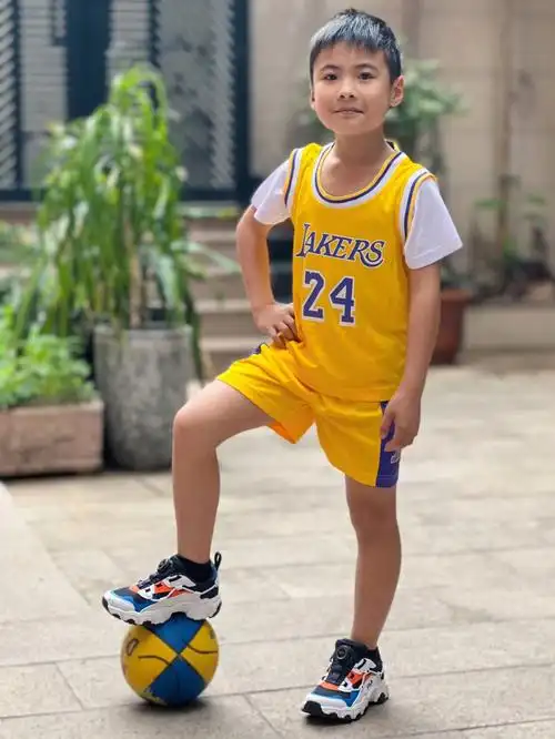 男孩篮球鞋推荐