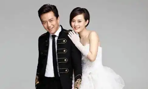 邓超的配偶是上海籍演员孙俪,2005年,电视剧《幸福像花儿一样》就像