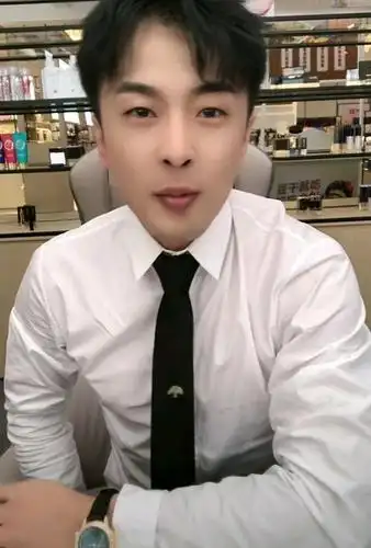 7000多万粉丝的大网红辛巴要退网,是有病休息还是另有缘由