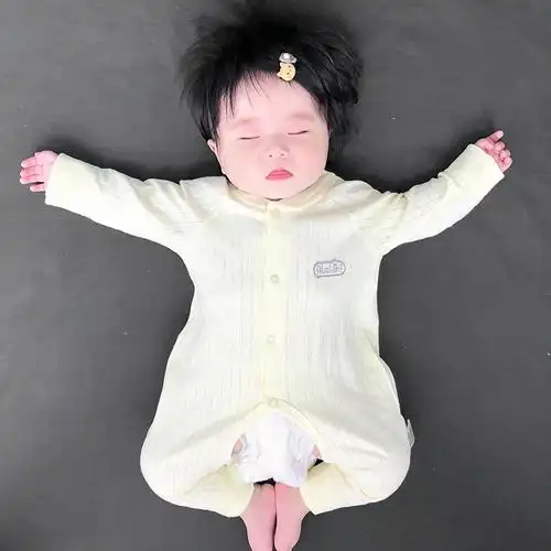 2019新生婴儿连体衣服秋冬套装装满月公主哈衣爬服女宝宝可爱超萌睡衣