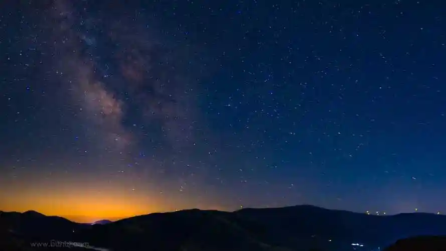 星辰璀璨的夜晚ins冷淡风暗黑壁纸高清