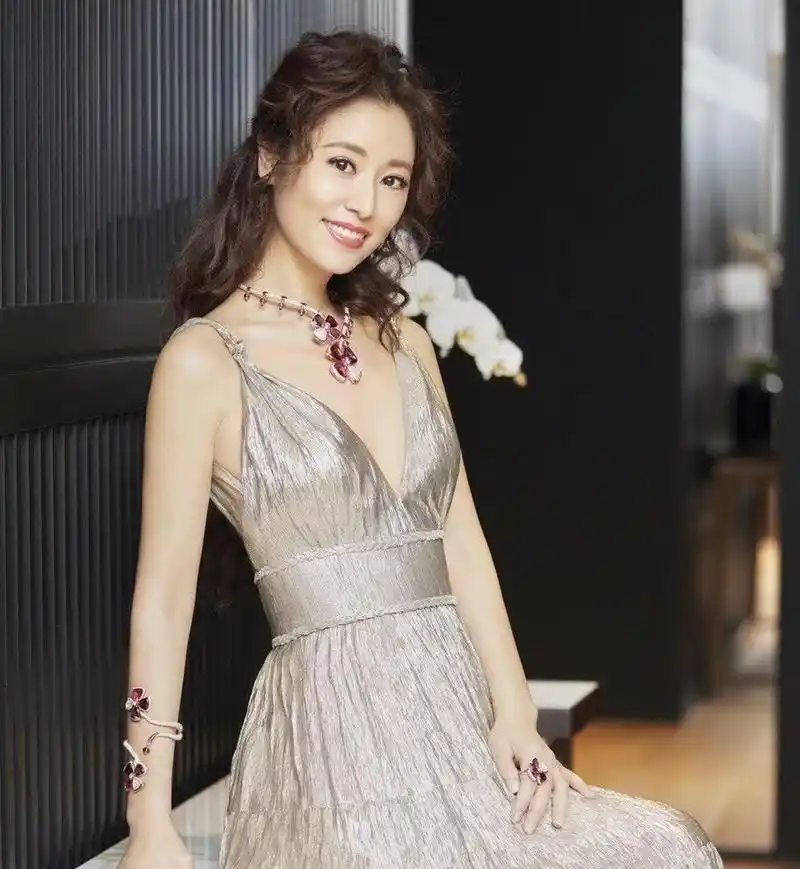 林心如,从面相看就觉得不简单.