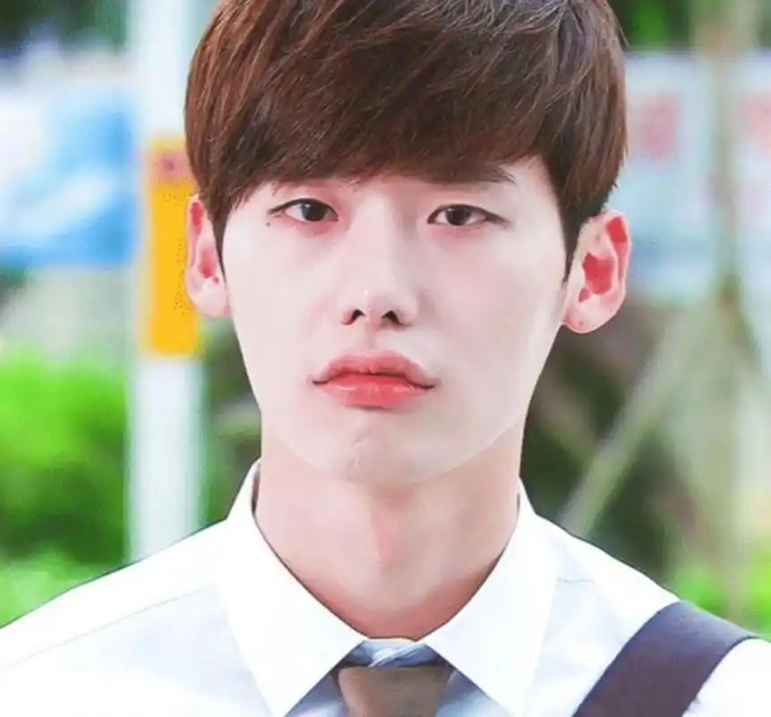 33361009# #微信头像##李钟硕的巫婆