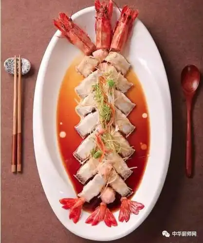 热菜也讲究摆盘效果让你意想不到