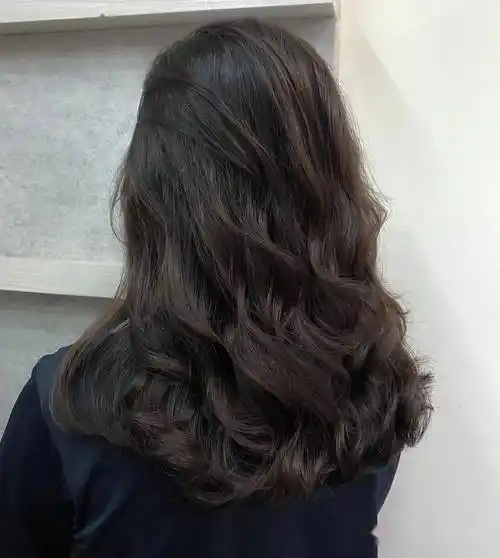 性感浪漫的大卷发型并不是熟女们的专属,只要想成为气质美女大卷沸屯