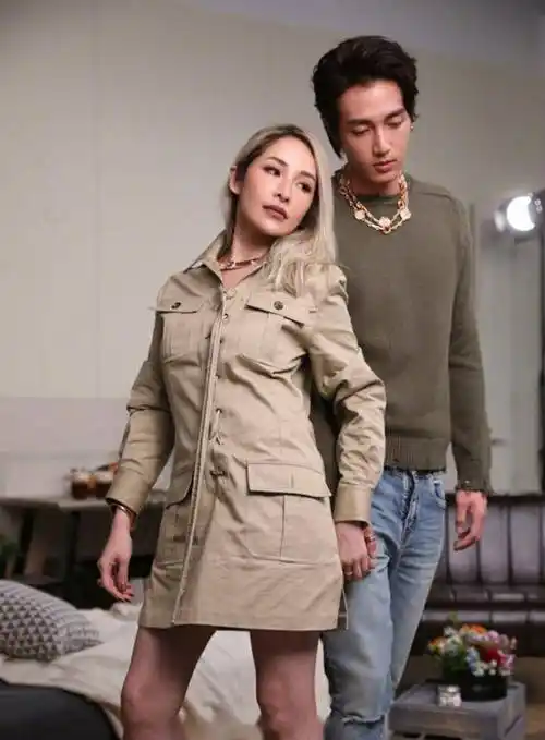 原创萧亚轩前男友黄皓晒婴儿照疑似当爸网友热议谁还记得他们的当年情