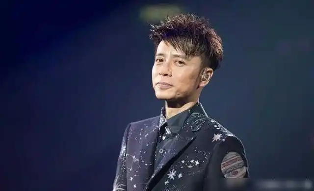 祖籍为广东省江门市的九位香港殿堂级歌手你认为谁的实力最强