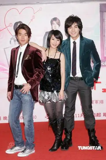 组图:合演《斗牛要不要》 贺军翔称hebe不漂亮