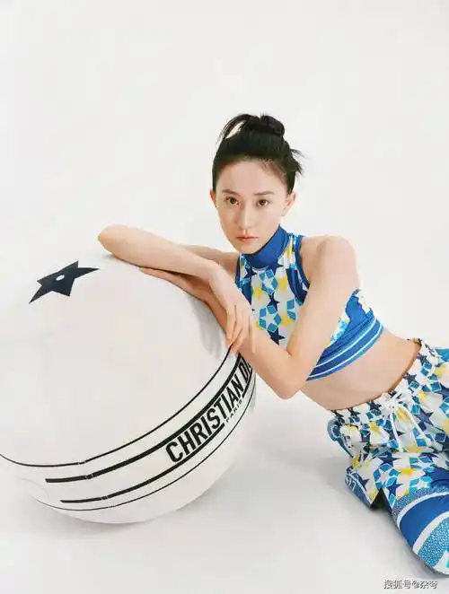 张豆豆惊艳写真