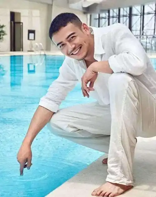 回顾衷心希望杨烁放下心结重拾做人本真才能获得幸福