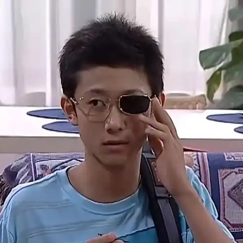 讲真的|张一山恋情曝光?《家有儿女》的童星们没残也没颓