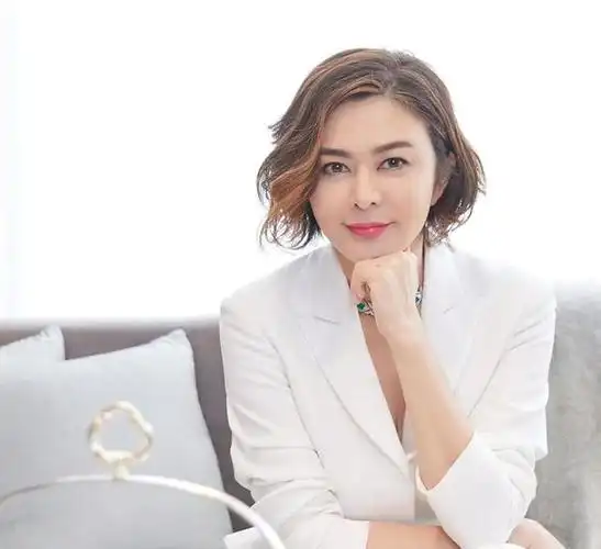 刘嘉玲养生,为什么说57岁关之琳比54岁刘嘉玲看起来老很多