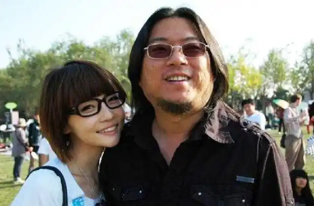 20年前筠子一袭红衣家中自缢曾致电母亲我被高晓松卖了