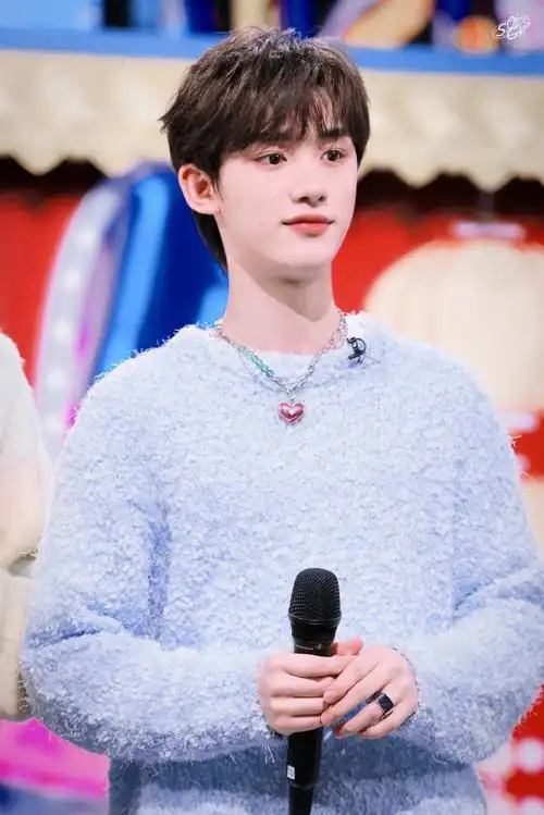 #丁程鑫 二十一岁鑫之所向赴十阶##今日星拍放送#