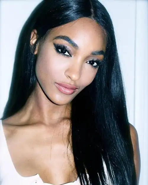 2016全球最美面孔竟是她超模卓丹邓精致似芭比