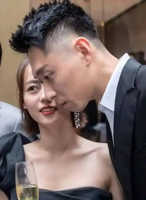 张嘉倪:和杜淳同居7年未果,后嫁负心汉买超,如今婚姻状况成谜_婚礼