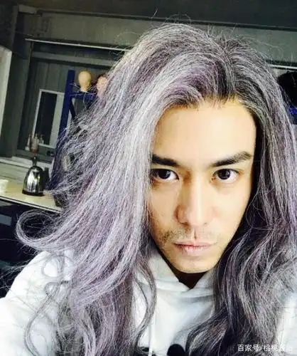 从竹联帮少爷到女装大佬,陈楚河这些年你经历了什么