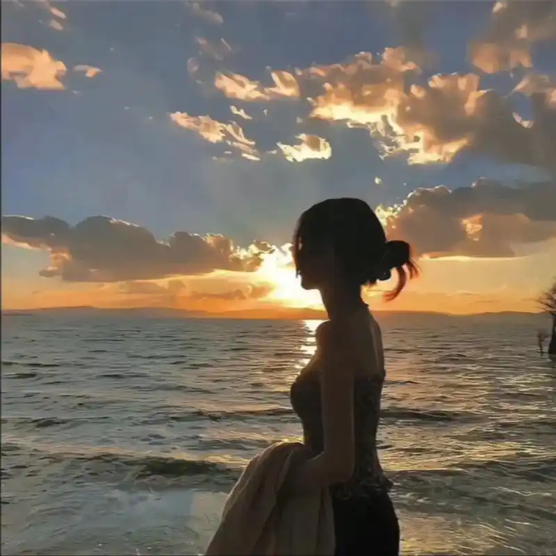 背影 #头像控 下雨了,,, - 抖音