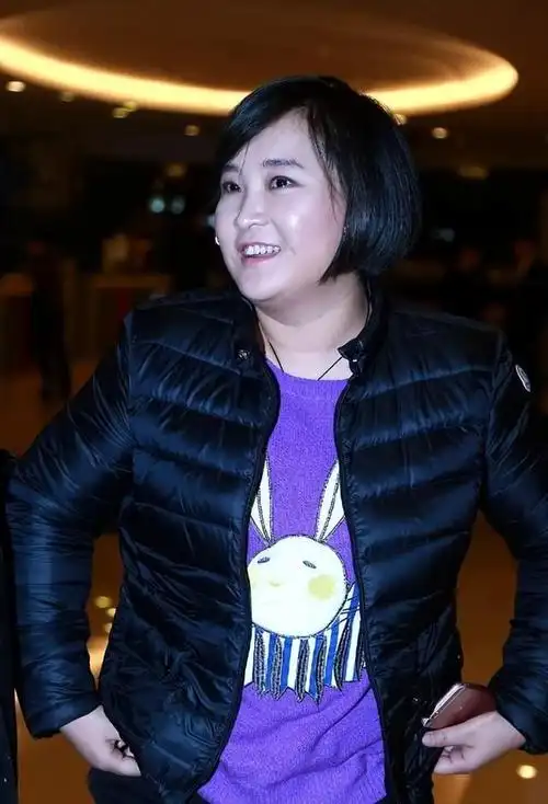 大年初一,春节档电影正式上线,导演,演员贾玲在大年初一发布的一张