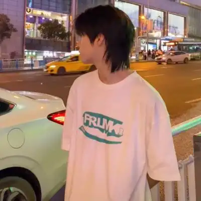 看不出来是网图的帅气真人男生头像