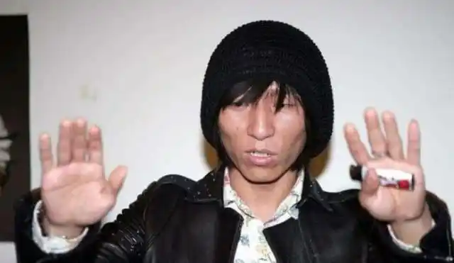 女星曾怀孕7个月吸毒被捕注射药物高达185次如今家庭事业尽毁