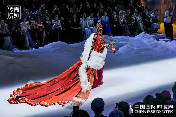 走上春晚舞台的盖娅传说,凭什么是"最美中国风"?