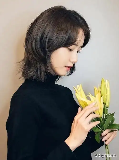 短发发型参考①:锁骨齐肩短发