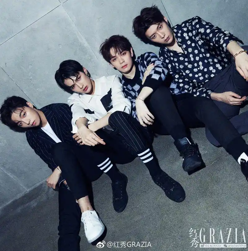 百分九新鲜大片,坤坤拍成短腿,justin林彦俊帅爆了,而他最撩人