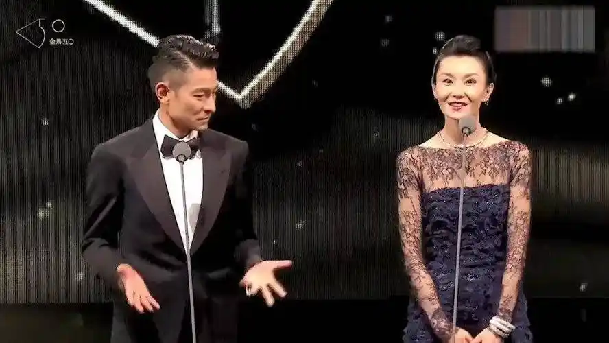 金马奖颁奖典礼回忆,张曼玉拒绝给章子怡颁奖,黄渤高情商反击_刘德华