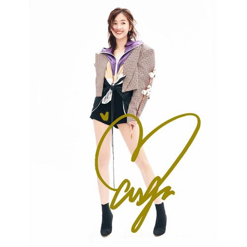 火箭少女 吴宣仪 亲笔签名照片新款热门宣传照签名照    39 号