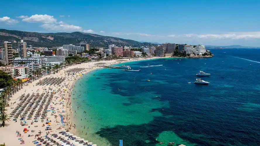 【地中海飞翔之旅】西班牙马洛卡岛热气球之旅 阳光与沙滩 英国国王