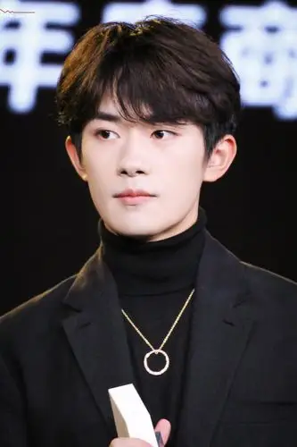 最美好の少年┊┊┊°.┈…易烊千玺…┈.