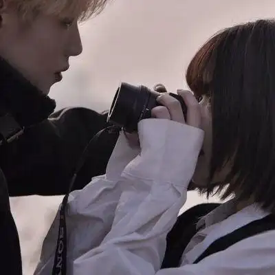 超好看的情侣头像双人怦然心动 唯美情头真人高清图片最新_情侣头像