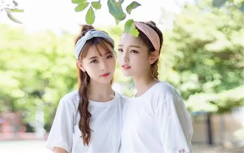 好闺蜜清新系美女写真高清桌面壁纸图片下载,超好看的清纯美少女可爱