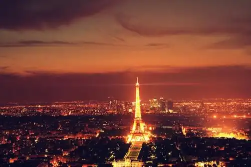 一个人看世界的灯火阑珊 唯美意境摄影