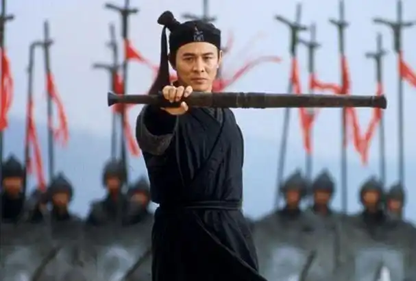 60岁的李连杰被封为"功夫皇帝",过去就曾坦承罹甲状腺机能亢进,加上他