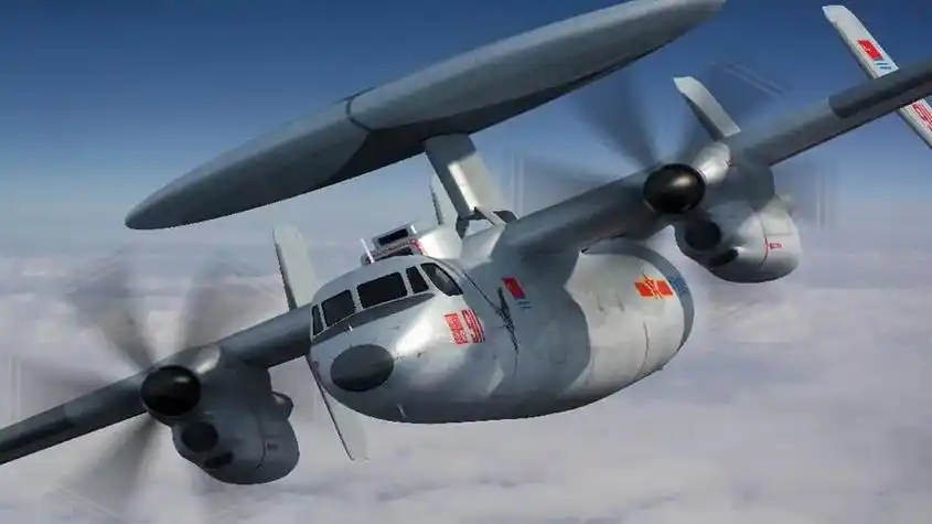 中国霹雳17远程空空导弹,改变空战规则,美军预警机胆寒的猎手!