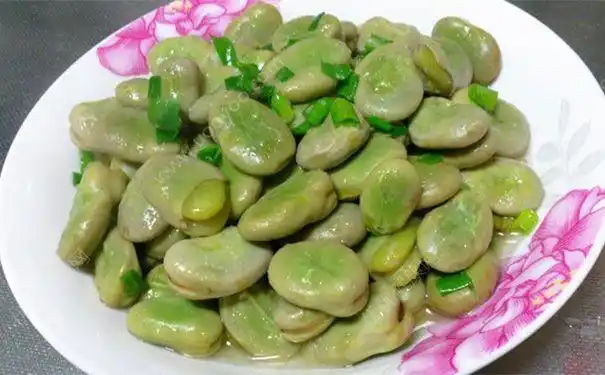 炒蚕豆要不要煮?炒蚕豆的做法[多图] - 大众健康网