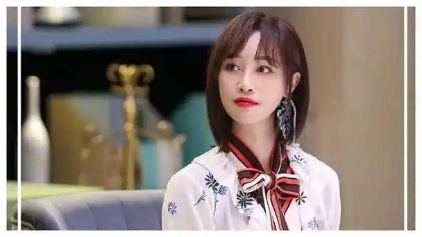 原创蓝盈莹中国内地女演员才华横溢蓝盈莹备受瞩目照耀舞台银幕