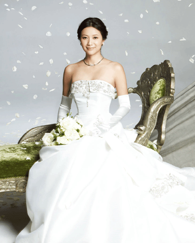 徐静蕾最新婚纱写真