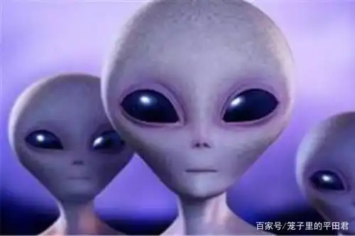 外星人一直都存在?宇航员在太空多次发现不明飞行物!