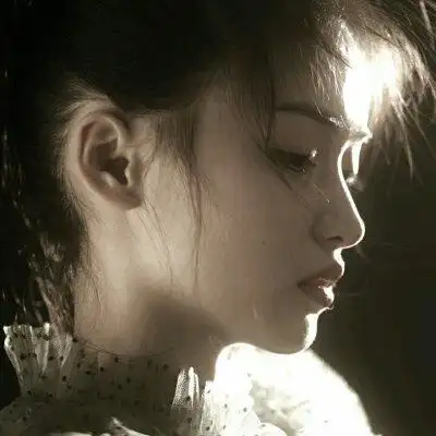 侧脸头像(女)1