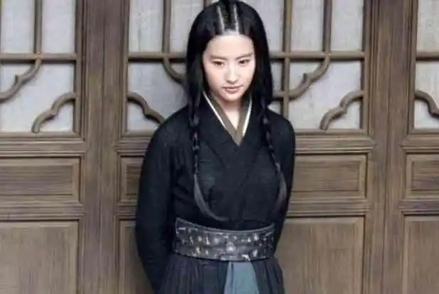 《四大名捕》相信大家都看过,在大家的印象中无情应该是男的,但刘亦菲